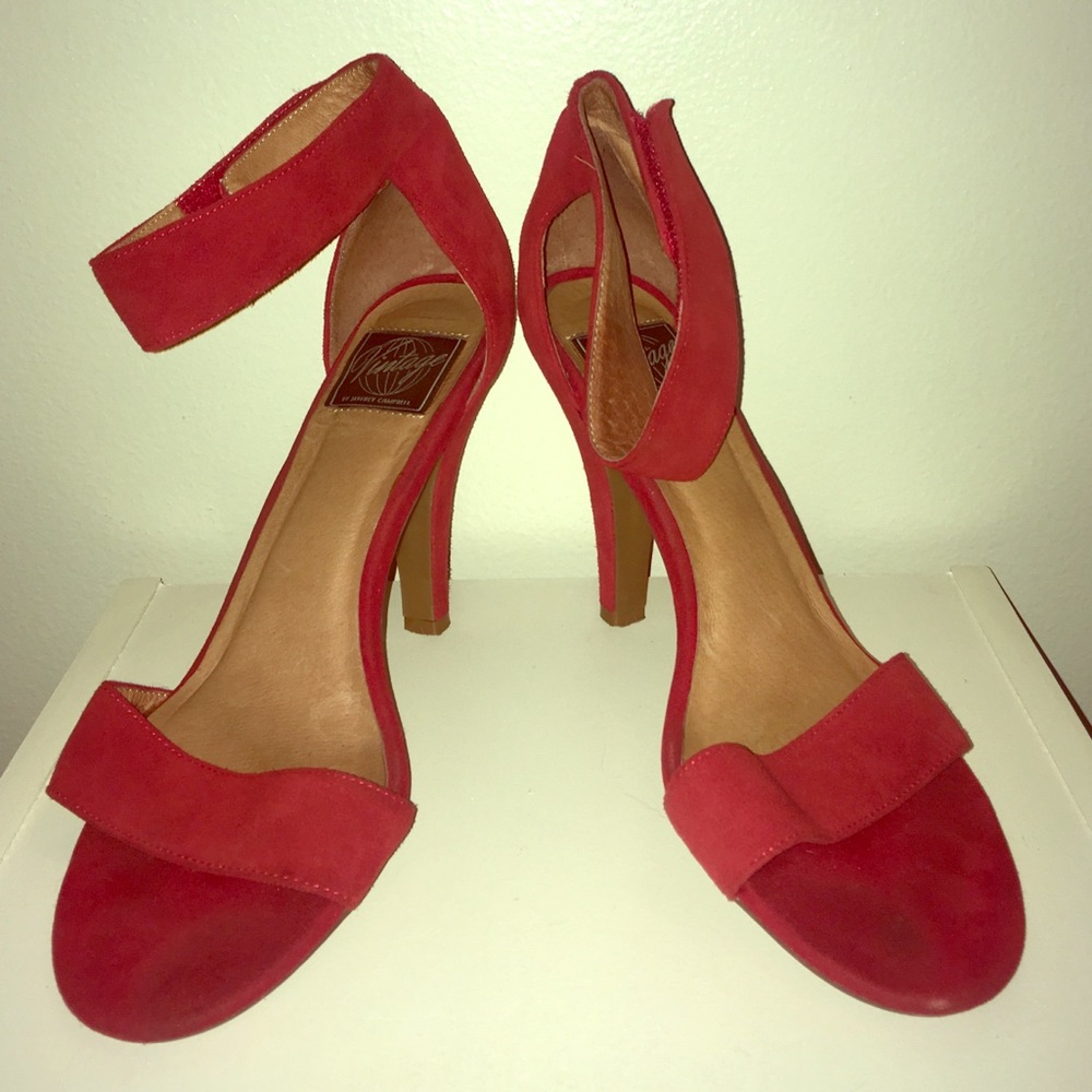 Vintage by Jeffrey Campbell